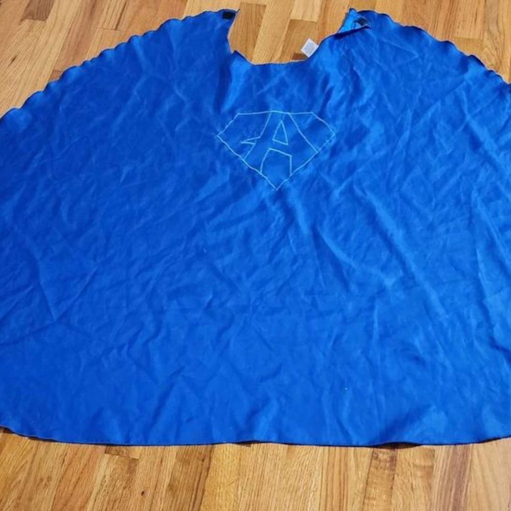 AVENGERS CAPE Halloween Costume ACCESSORY Royal Blue With LOGO, ONESIZE FITS ALL - Picture 2 of 9